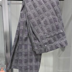 Amazon Essentials Black and White Patterned Pants